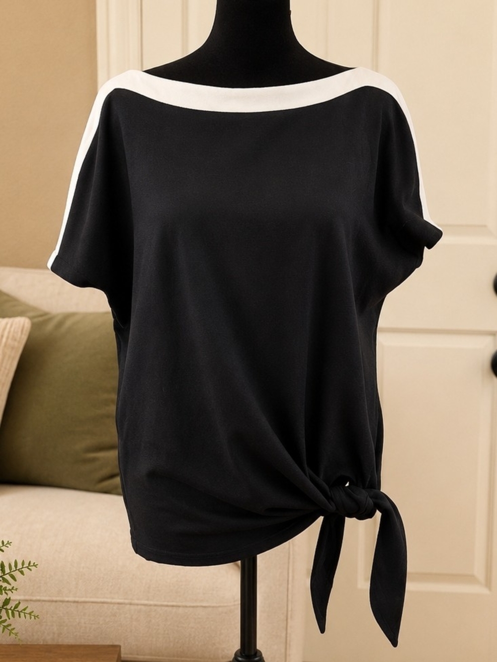 Marc New York by Andrew Marc Black & White Tie-Front Top – PXL
